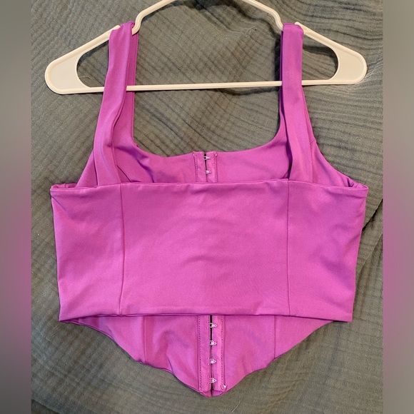 Purple corset going out top - Picture 2 of 3